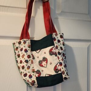 Stylish Red and Green Women's Tote Bag